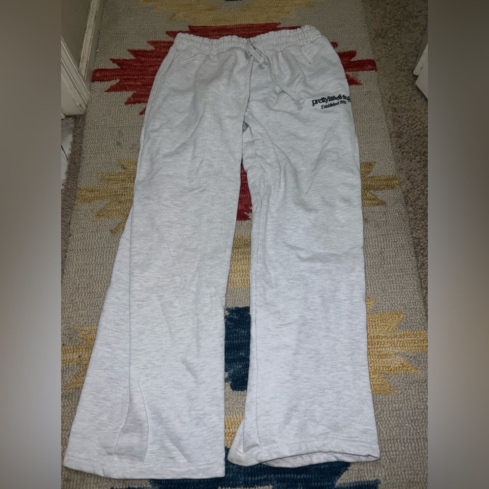 PrettyLittleThing Grey/white wide leg Sweatpants with Black Logo size medium